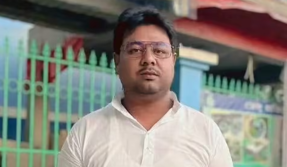 দক্ষিণ ২৪ পরগণার ভাঙড়ের TMC অঞ্চল সভাপতি রজ্জাক খাঁ-র খুনের ঘটনায় পুলিশ আজ একজনকে গ্রেফতার করেছে