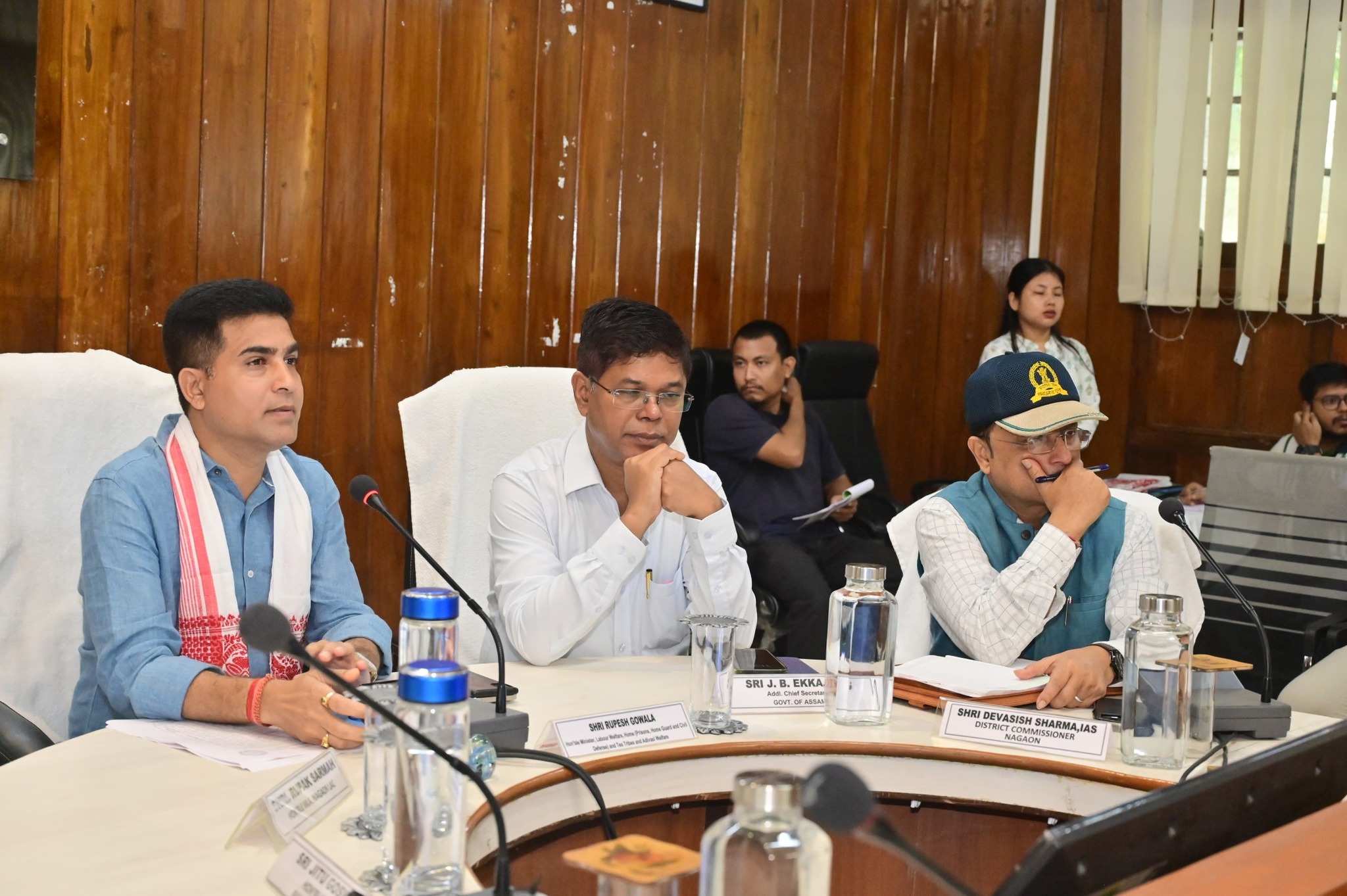 নগাঁৱত মন্ত্ৰী ৰূপেশ গোৱালাৰ পর্যালোচনা বৈঠক