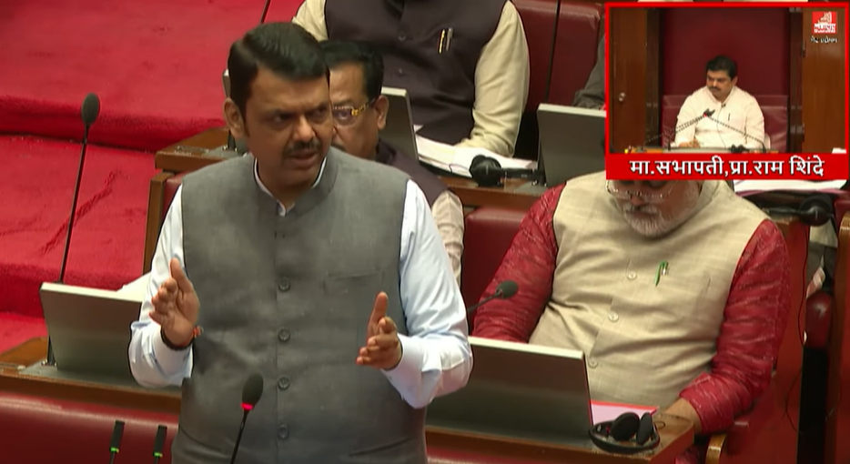 राज्यात लवकरच मेगा भर्ती प्रक्रिया सुरू करण्याची मुख्यमंत्र्यांची घोषणा