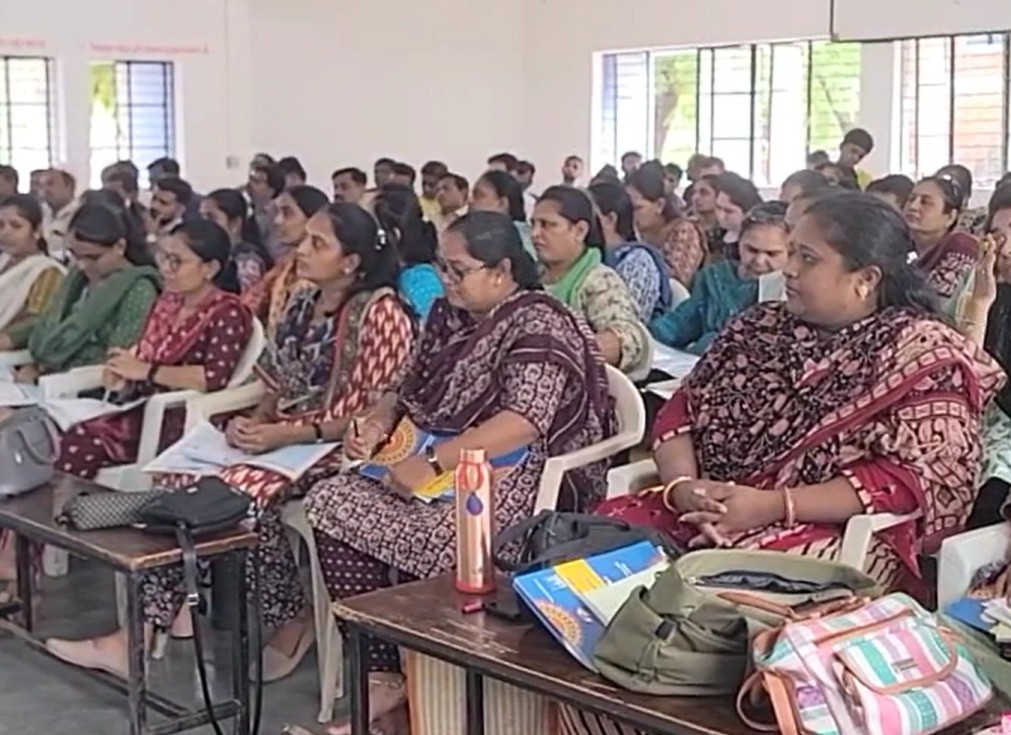 નવી શિક્ષણ નીતિના ઉપક્રમે છોટાઉદેપુરના બાળકોને શિક્ષણ આપવા માટે રાઠવી ભાષા સાહિત્યનું નિર્માણ કરાયું