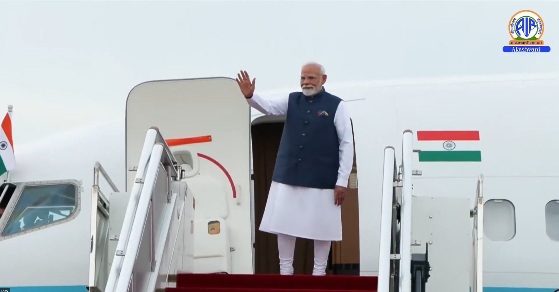पीएम मोदी मालदीव के 60वें स्वतंत्रता दिवस समारोह में शामिल होने के बाद तमिलनाडु के लिए हुए रवाना