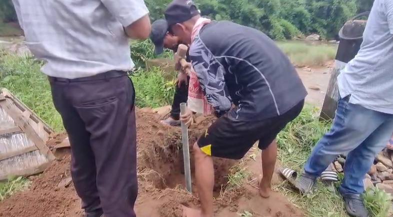কামৰূপ জিলাৰ বকোৰ হাহিম অঞ্চলত অসম-মেঘালয়ৰ সীমাৰ স্তম্ভ স্থাপনৰ কাম আৰম্ভ