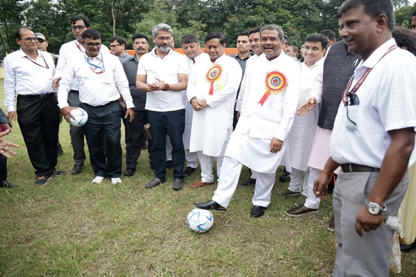 10 lakh footballs to be distributed in schools nationwide under FIFA’s F4S programme: Education Minister