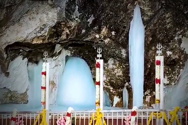 Over 93,000 pilgrims pay obeisance in first 5 days of Amarnath Yatra