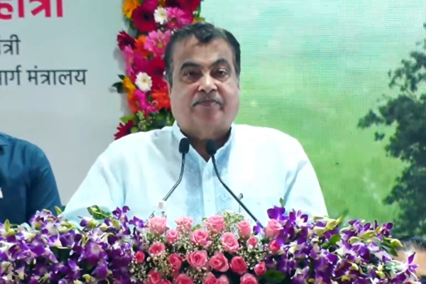 Transport sector responsible for 40% pollution: Union Minister Gadkari