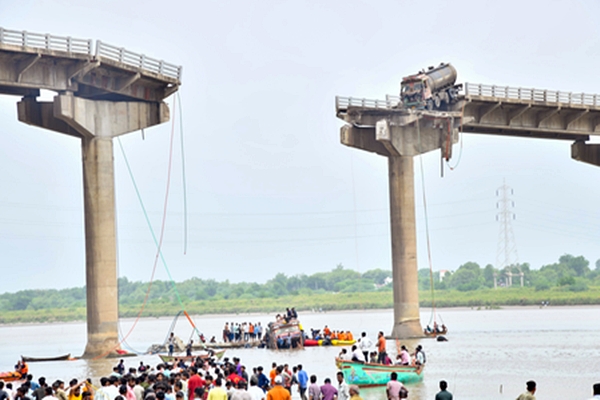 Gujarat Bridge collapse: Govt takes action  based on preliminary findings