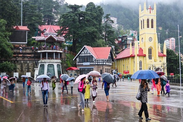 Orange Alert in Himachal Pradesh: Intermittent rainfall triggers landslides, cloudbursts