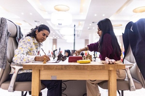 Humpy–Divya Final Heads to Tiebreak After Second Draw in FIDE Women’s Chess World Cup