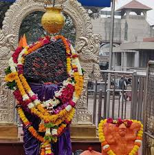 शनी शिंगणापूर देवस्थानातही सरकारची समिती नेमण्याचा राज्य सरकारचा विचार