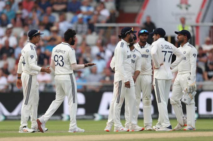 ইংলেণ্ডৰ জ’ ৰুটৰ ২৪৮টা বলত ১৫০ ৰান কৰি টেষ্ট ক্ৰিকেটৰ ইতিহাসত দ্বিতীয় সৰ্বাধিক ৰান কৰা খেলুৱৈ হিচাপে পৰিগণিত