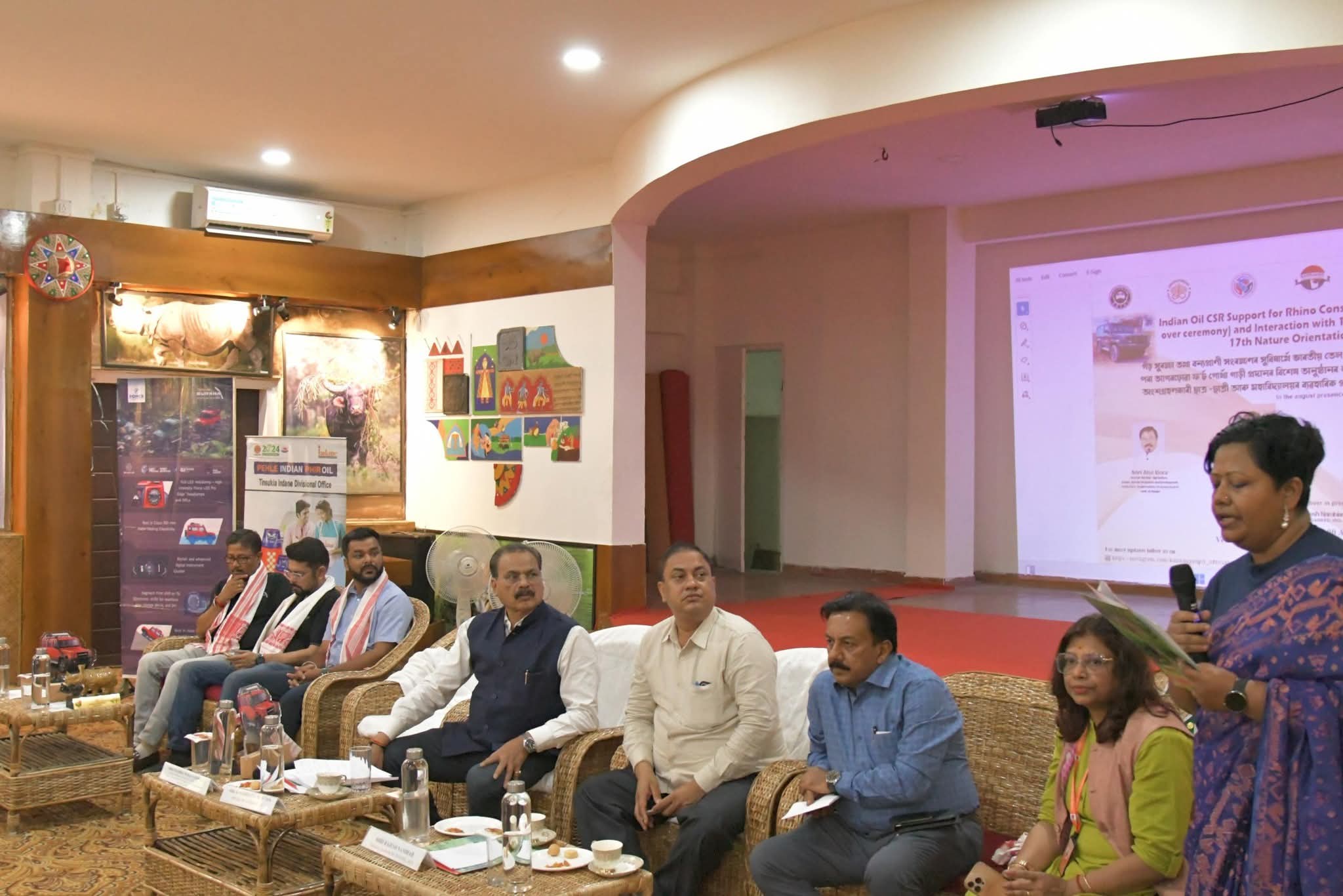 কাজিৰঙা ৰাষ্ট্ৰীয় উদ্যানত গড় সংৰক্ষণ আৰু প্ৰাকৃতিক প্ৰশিক্ষণ ব্যৱস্থাৰ অধীনত বিশেষ সভাৰ আয়োজন