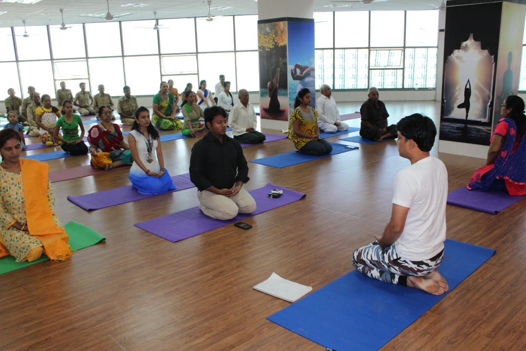 ગાંધીનગરની કોલવડા આયુર્વેદ હોસ્પિટલ દ્વારા 5 હજારથી વધુ લોકોને આયુર્વેદ ઉપચાર થકી મેદસ્વિતા મુક્ત કરાયા