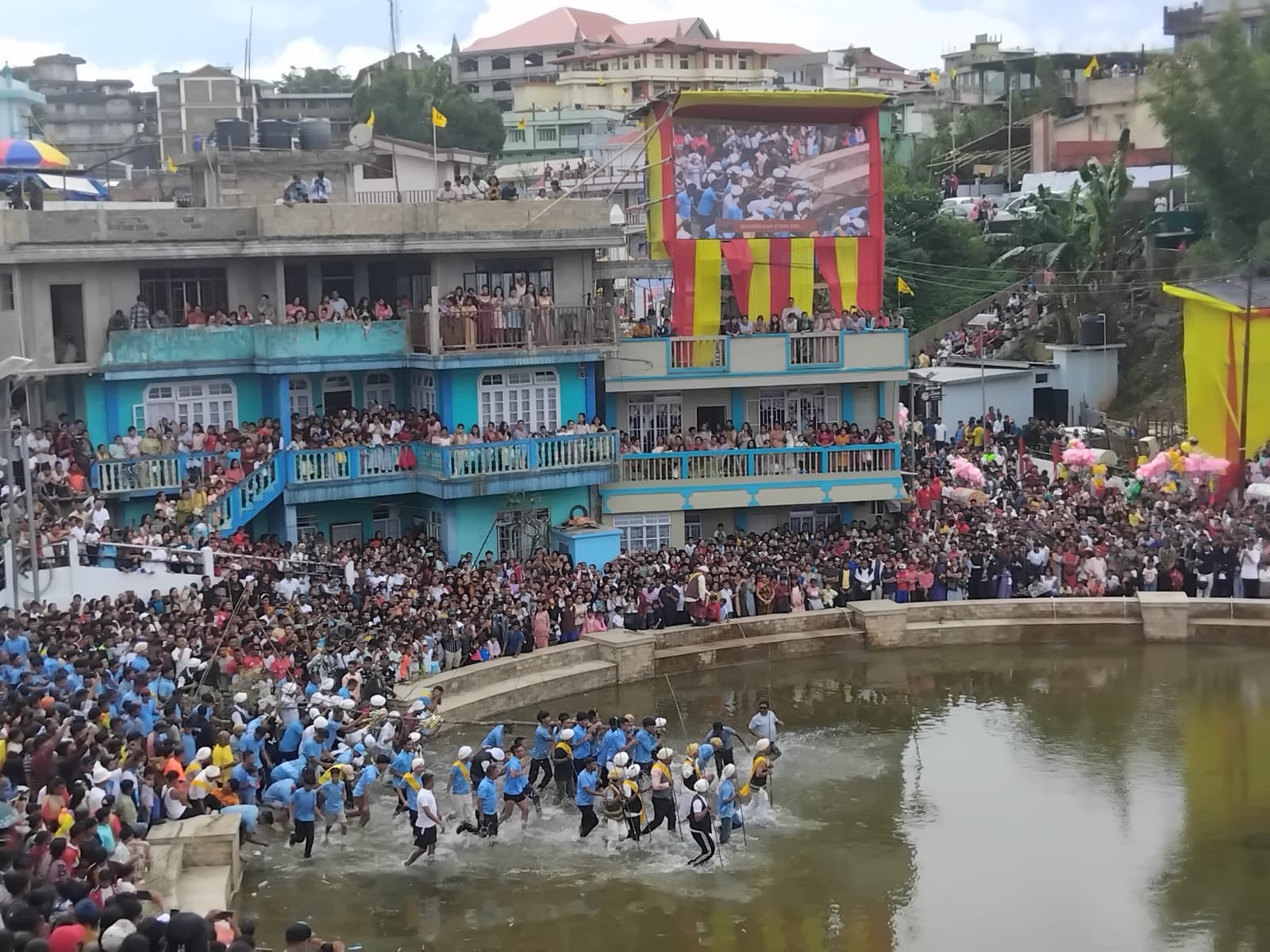 Behdeinkhlam Festival Blends Ancient Rituals, Modern Messages in Meghalaya
