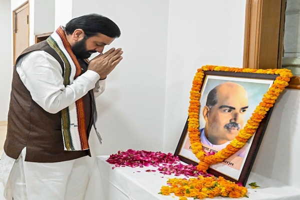 Haryana CM Pays Tribute to Shyama Prasad Mukherjee, Joins ‘Ek Ped Maa Ke Naam’ Drive
