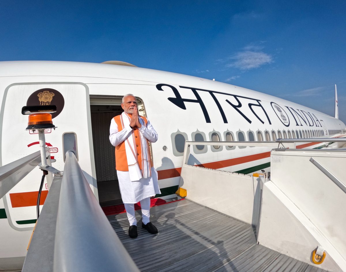 प्रधानमंत्री नरेंद्र मोदी  घाना की सफल यात्रा के  बाद  पांच देशों की  अपनी यात्रा के दूसरे चरण में त्रिनिदाद और टोबैगो के लिए रवाना
