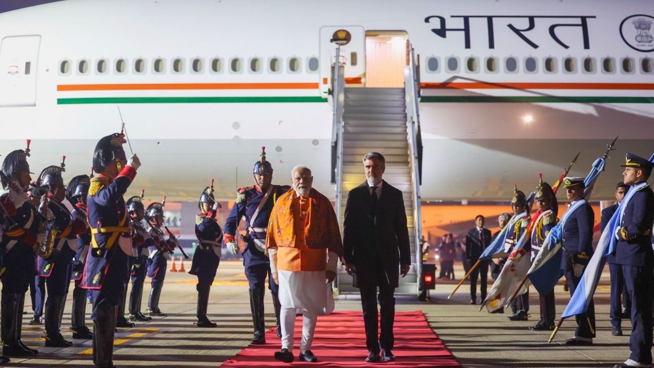 प्रधानमंत्री नरेंद्र मोदी अर्जेंटिना दौऱ्यावर, अर्जेंटिनाच्या अध्यक्षांसोबत विविध सामंजस्य करारांची शक्यता