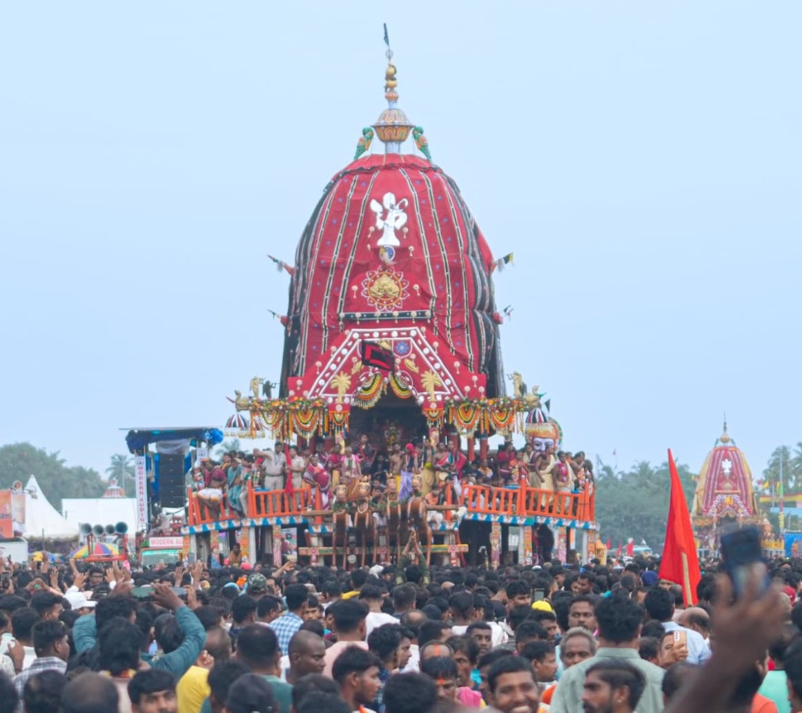 Rath Yatra 2025: Lord Jagannath, siblings to shine bright in Suna Besha today