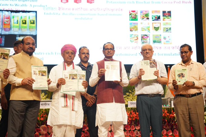 કૃષિ મંત્રી શિવરાજસિંહ ચૌહાણે જણાવ્યું છે કે, છેલ્લાં 11 વર્ષમાં ખાદ્યાન્નનું વાર્ષિક ઉત્પાદન વધીને 81 લાખ ટન થયું છે