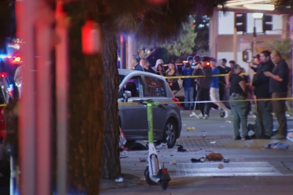East Hollywood Tragedy: Vehicle Ploughs Into Crowd in Los Angeles; Atleast 20 Injured, 5 Critical