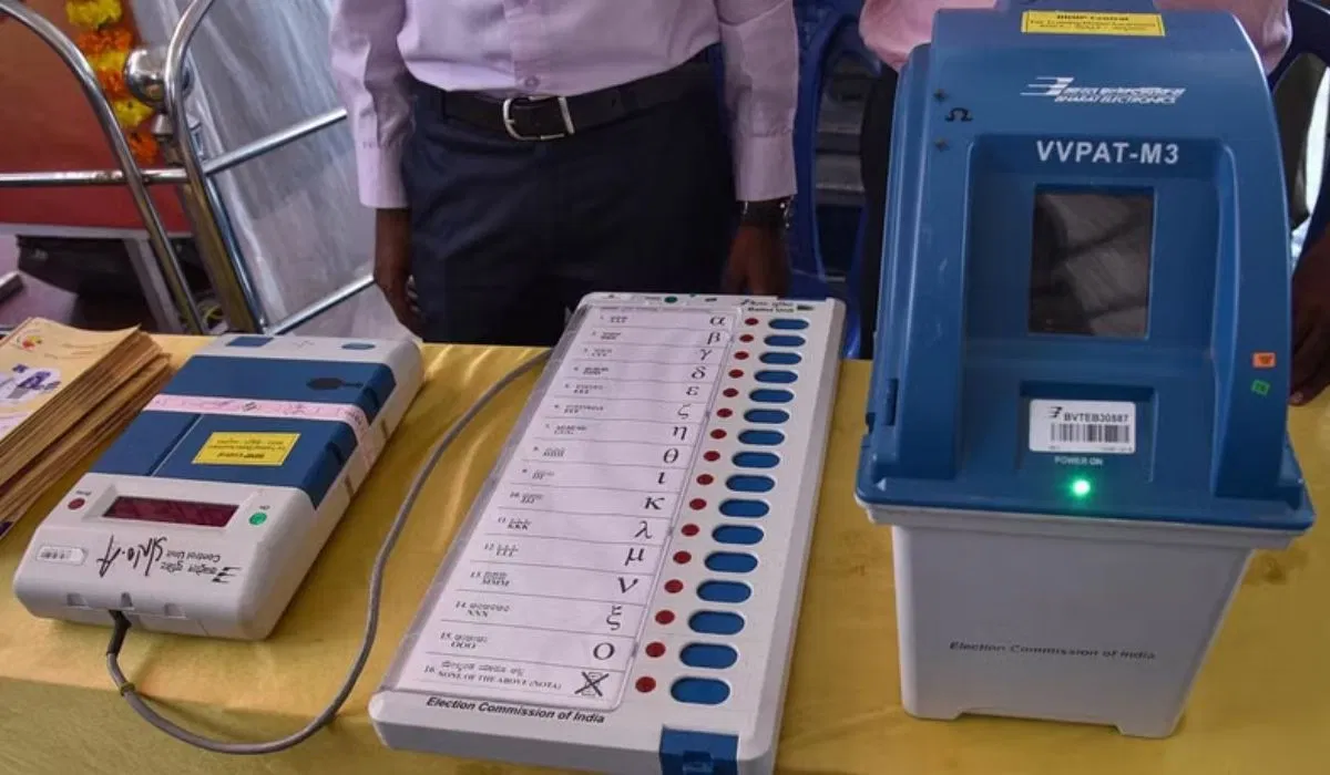 विधानसभा निवडणुकीत VVPAT आणि मतदान यंत्रातल्या मतांमध्ये तफावत आढळली नसल्याचा निर्वाळा