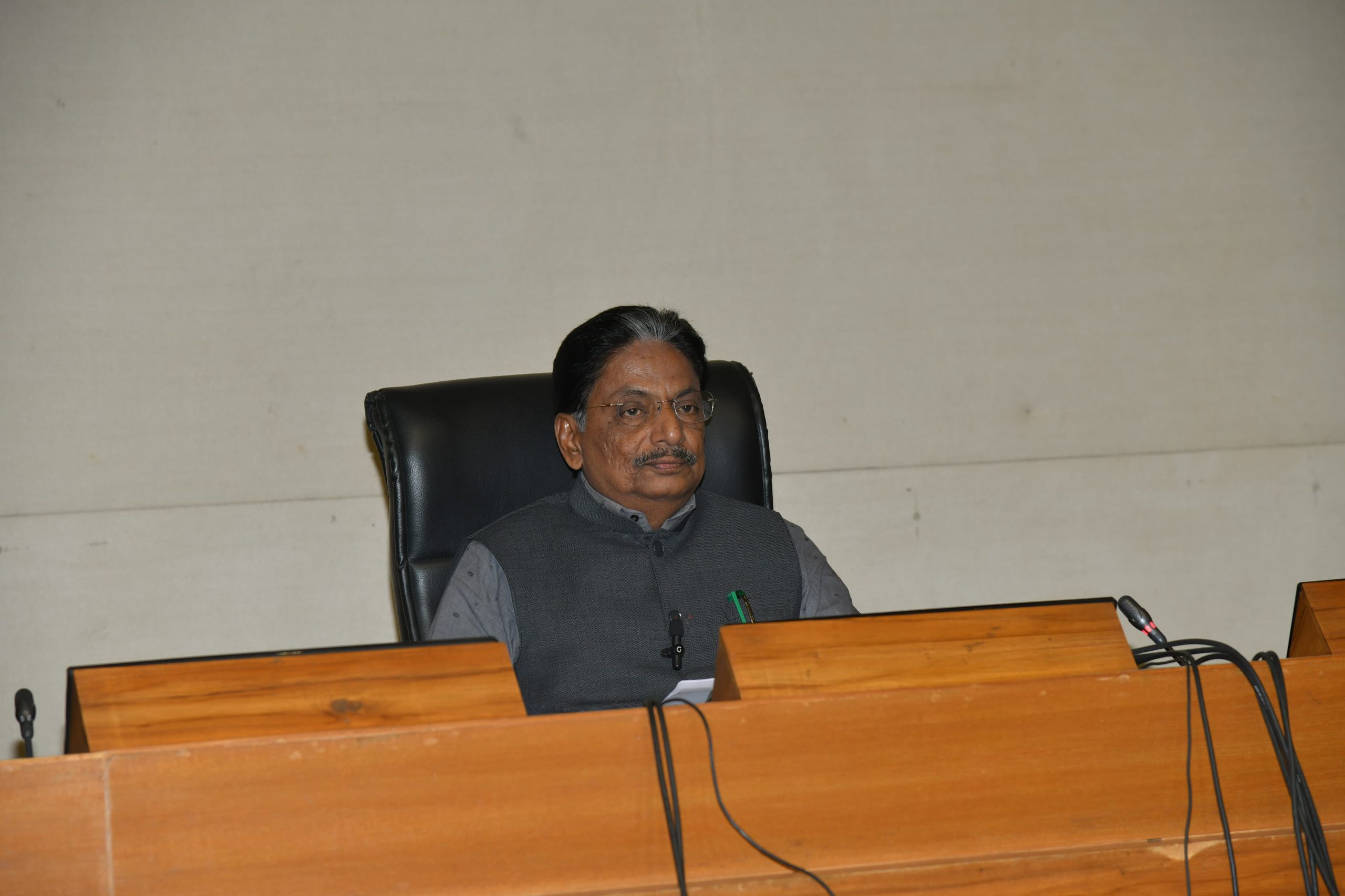 રાજ્યની અનુદાનિત સંસ્થાઓમાં ફિક્સ પગારના કર્મચારીઓને હવે 20 દિવસની મૅડિકલ અને 15 દિવસની વિશેષ રજા મળશે