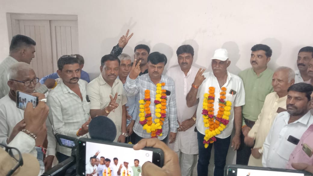 સુરેન્દ્રનગરના વઢવાણ માર્કેટિંગ યાર્ડના નવા અધ્યક્ષ તરીકે નારાયણ પાવરાની નિમણૂંક થઈ