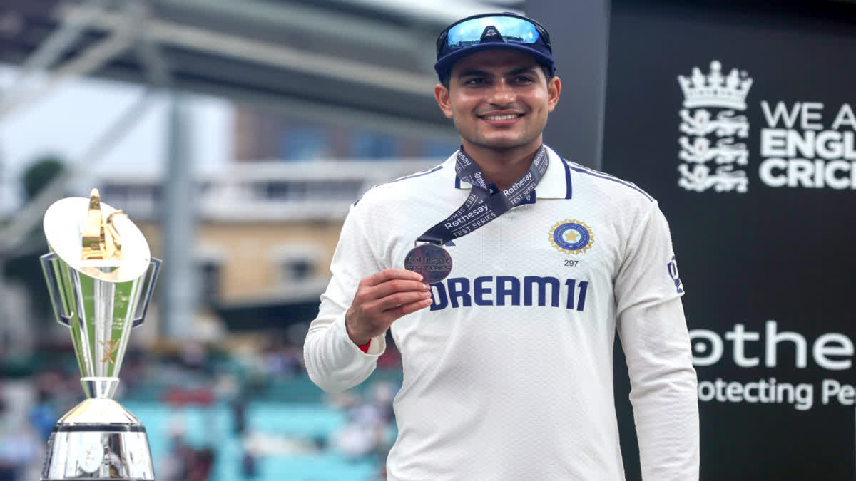 ভারতের টেস্ট দলের অধিনায়ক শুভমন গিল আইসিসির একদিনের ক্রিকেটের ব্যাটারদের ক্রমতালিকায় শীর্ষস্থান ধরে রেখেছেন