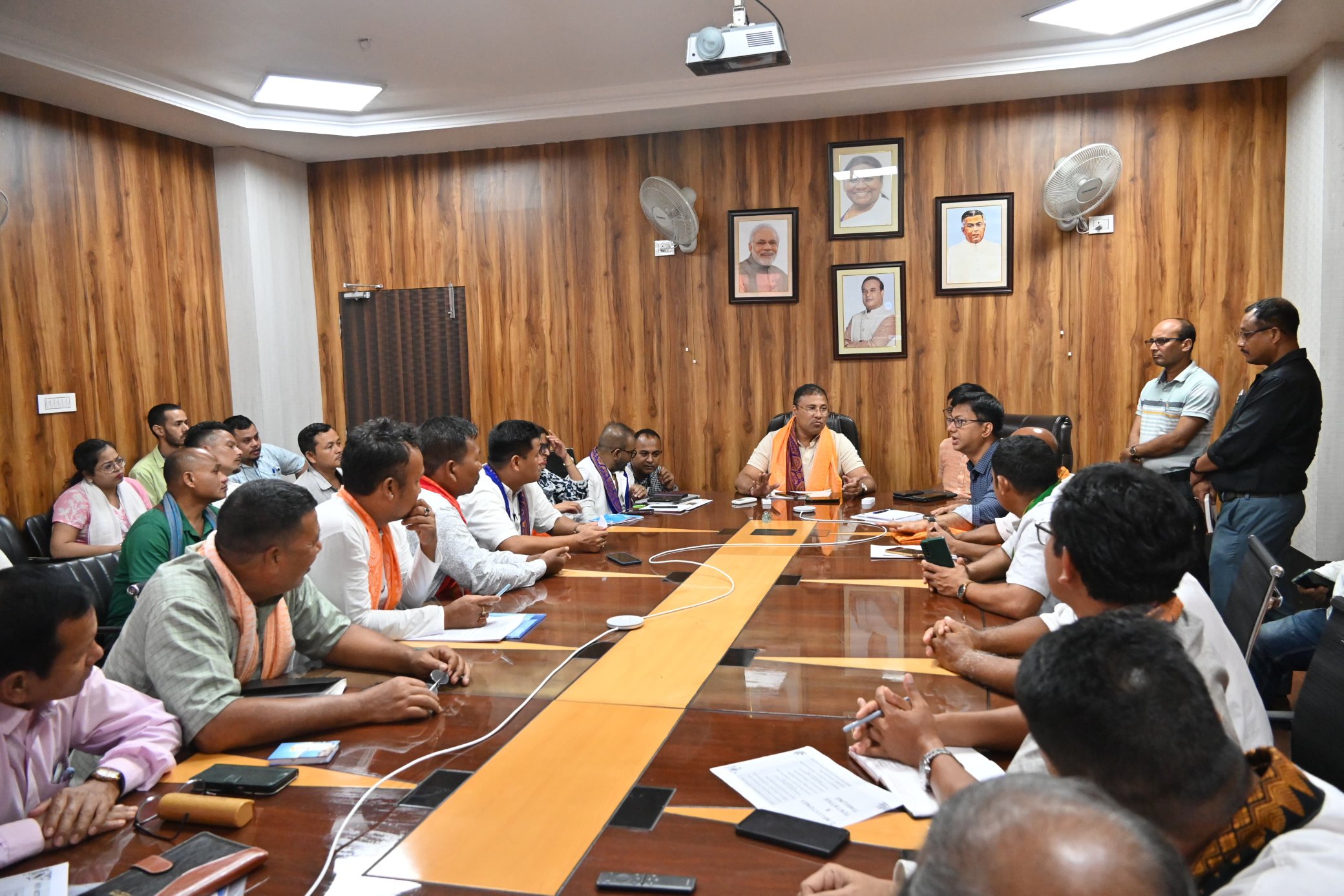 গুৱাহাটীৰ সৰুসজাই ষ্টেডিয়ামত প্রধানমন্ত্ৰীৰ উপস্থিতিত অহা নৱেম্বৰত ১১ হাজাৰ শিল্পীয়ে পৰিৱেশন কৰিব বাগৰুম্বা নৃত্য