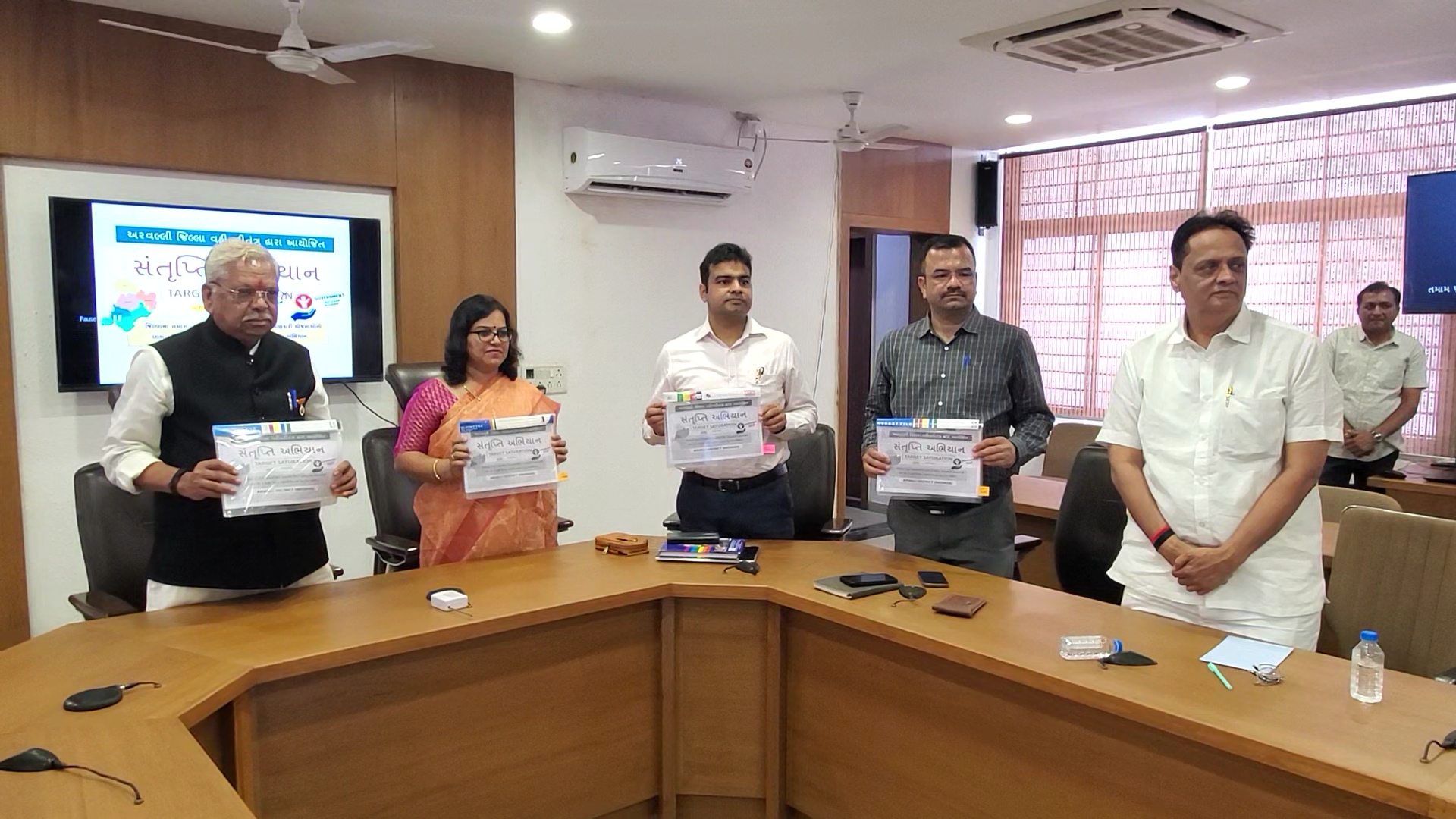 રાજ્યકક્ષાના અન્ન નાગરિક પુરવઠા મંત્રી ભીખુસિંહ પરમારે આજે અરવલ્લી જિલ્લામાં લક્ષ્યાંકિત સંતૃપ્તિ અભિયાનનો પ્રારંભ કરાવ્યો.