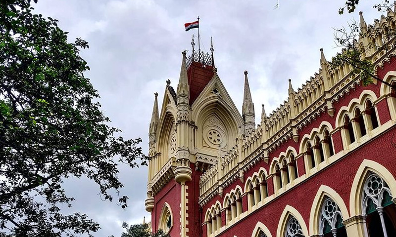 তারাতলার শিব মন্দিরের সামনে বিজেপির প্রতিবাদ সভায় কলকাতা  হাইকোর্ট শর্ত সাপেক্ষে অনুমতি দিয়েছে