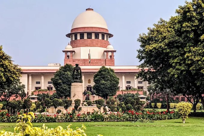 वादग्रस्त न्यायमूर्ती यशवंत वर्मा यांची याचिका सर्वोच्च न्यायालयाने फेटाळली