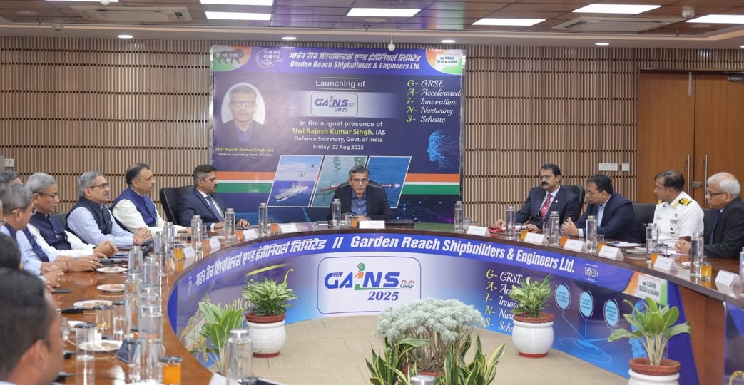 গার্ডেন রিচ শিপবিল্ডার্স অ্যান্ড ইঞ্জিনিয়ার্স লিমিটেড গতকাল কলকাতায় তাদের ফ্ল্যাগশিপ প্রোগ্রাম জিআরএসই অ্যাক্সিলারেটেড ইনোভেশন নার্চারিং স্কিম বা গেইনস ২০২৫-এর তৃতীয় সংস্করণ চালু করেছে