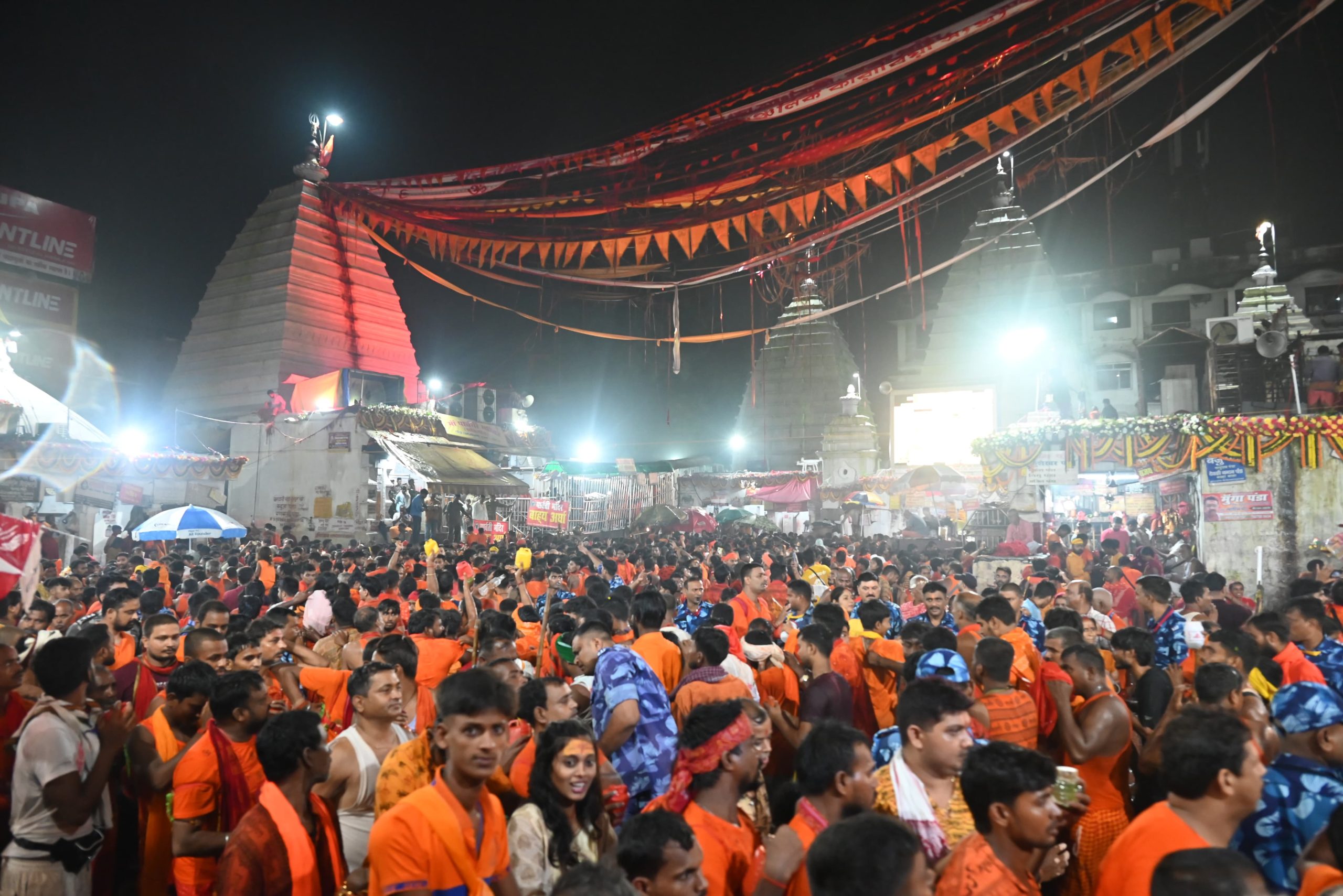 श्रावणी मेला अपने अंतिम पड़ाव पर, बाबा बैद्यनाथ धाम में भक्तों की भारी भीड़