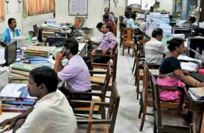 राज्य सरकारी कर्मचाऱ्यांच्या महागाई भत्त्यात २% वाढ