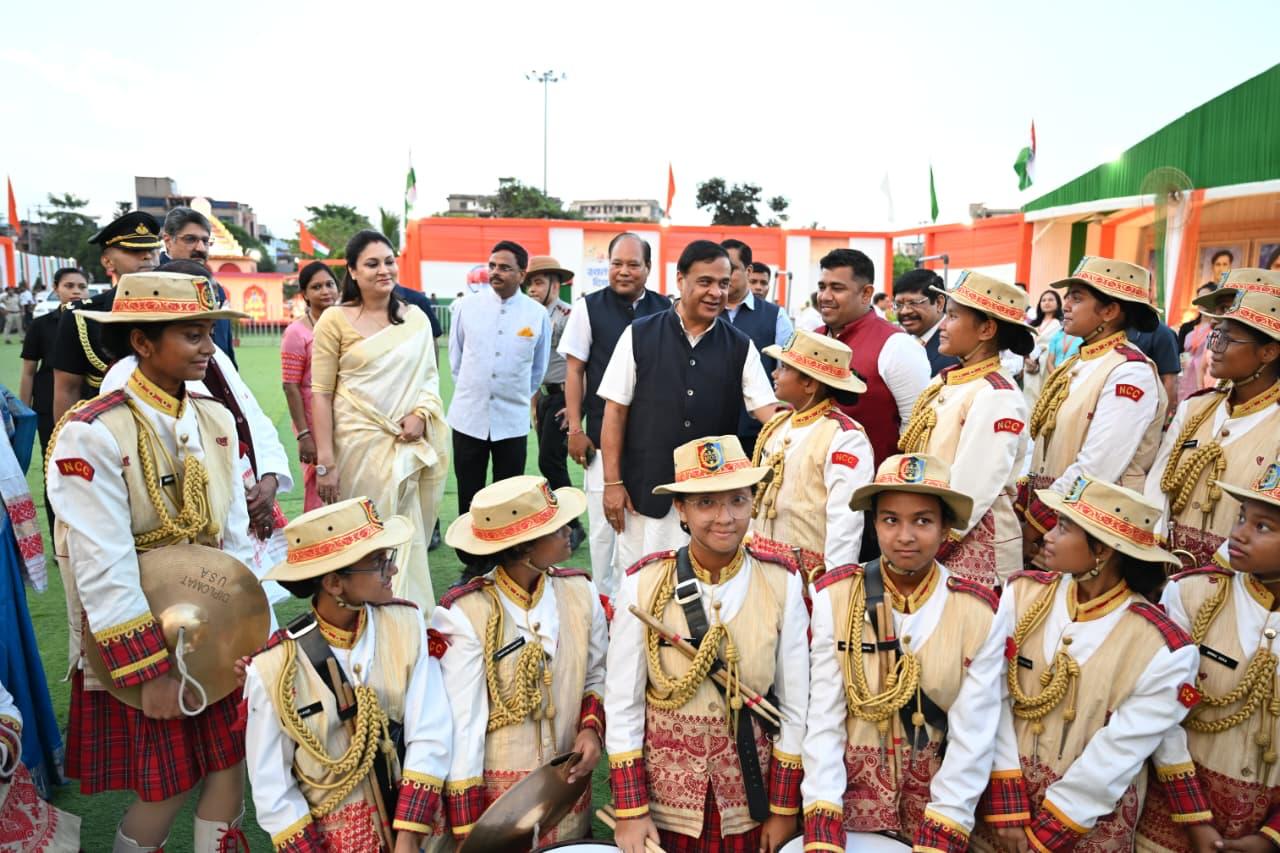 অসমক দেশৰ তৃতীয়খন দ্রুত বিকাশশীল ৰাজ্য হিচাপে গঢ়ি তোলাৰ ক্ষেত্ৰত পদক্ষেপ গ্ৰহণ