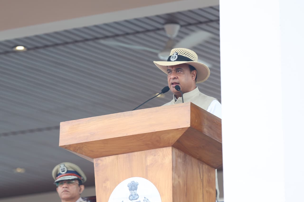 দেৰগাঁৱৰ লাচিত বৰফুকন পুলিচ একাডেমীত গোৱা আৰক্ষীৰ নৱনিযুক্ত ৭০০ কনিষ্টবলৰ দীক্ষান্ত সমাৰোহ