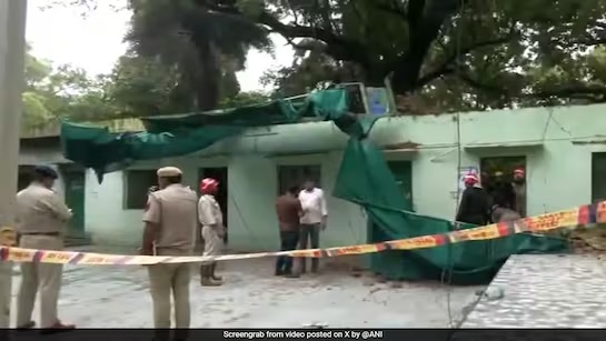 Delhi: Wall of dargah near Humayun Tomb collapsed, 5 dead