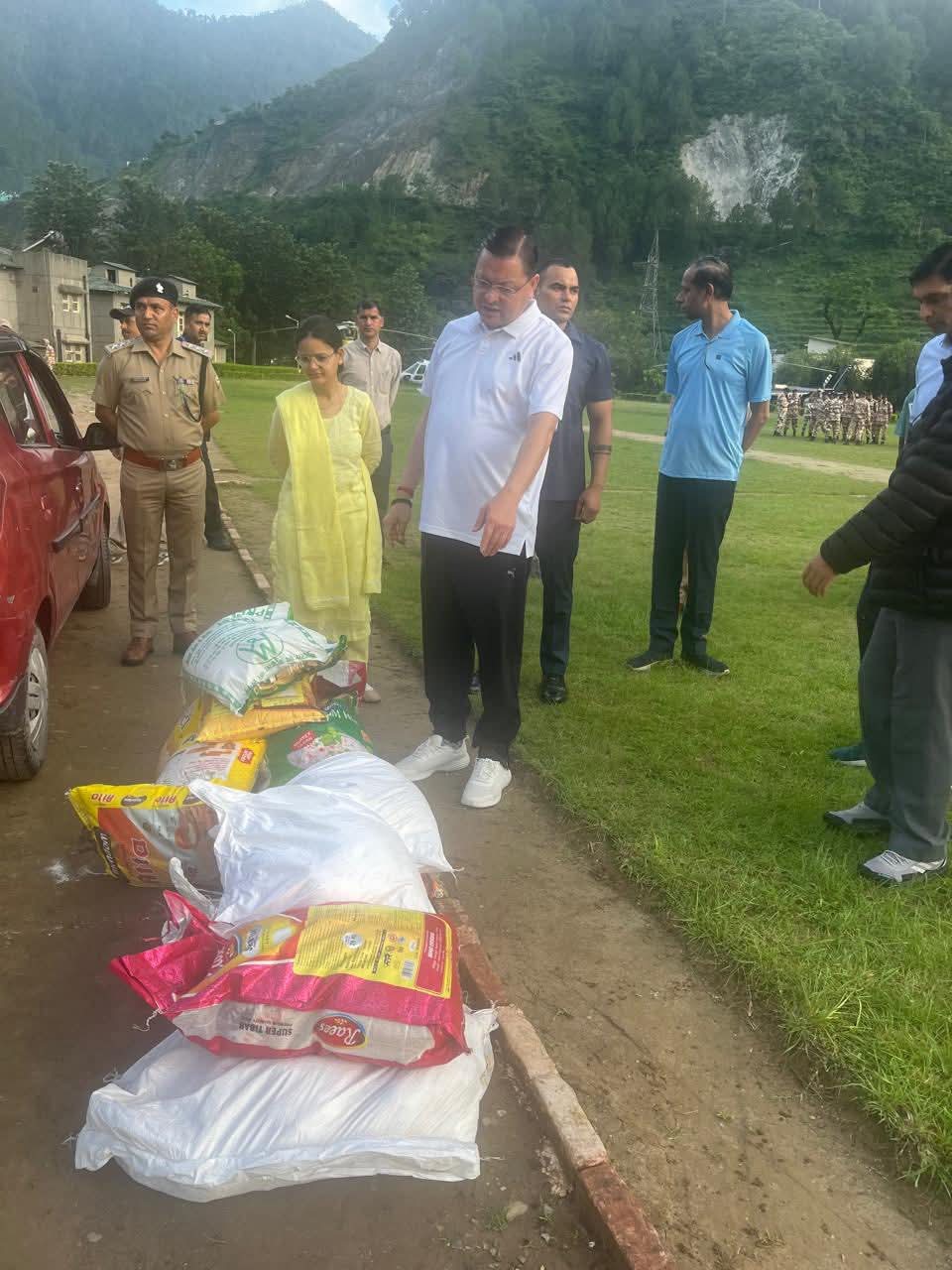 मुख्यमंत्री पुष्कर सिंह धामी ने की आपदा राहत और बचाव कार्यों की समीक्षा