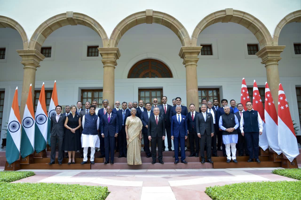 ভারত-সিঙ্গাপুর মন্ত্রী পর্যায়ের তৃতীয় বৈঠক নতুন দিল্লীতে অনুষ্ঠিত হয়।