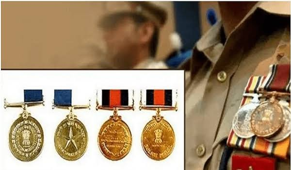 स्वातंत्र्यदिनाच्या पार्श्वभूमीवर देशभरातल्या पोलीस, अग्निशमन कर्मचारी होमगार्डचा गौरव