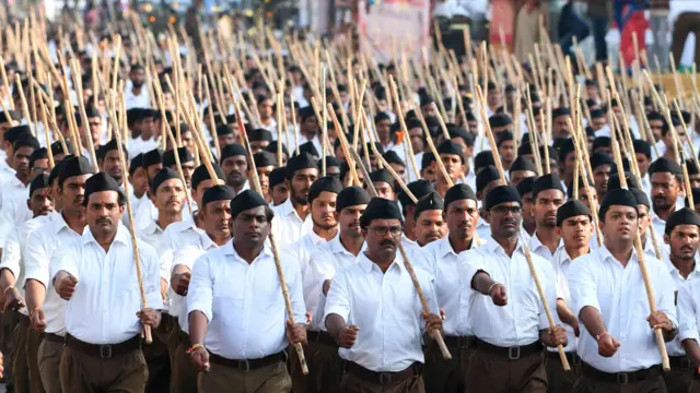 राष्ट्रीय स्वयंसेवक संघाच्या स्थापनेला येत्या विजया दशमीला शंभर वर्षे पूर्ण