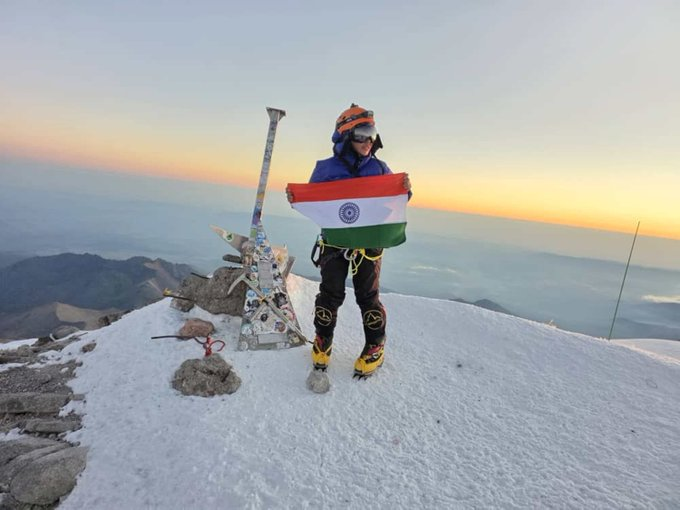 Arunachal Pradesh Governor Congratulates Mountaineer Kabak Yano