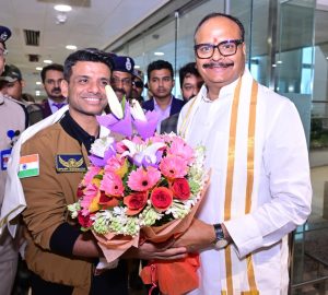 UP: Lucknow residents welcome local boy, Astronaut Shubhanshu Shukla