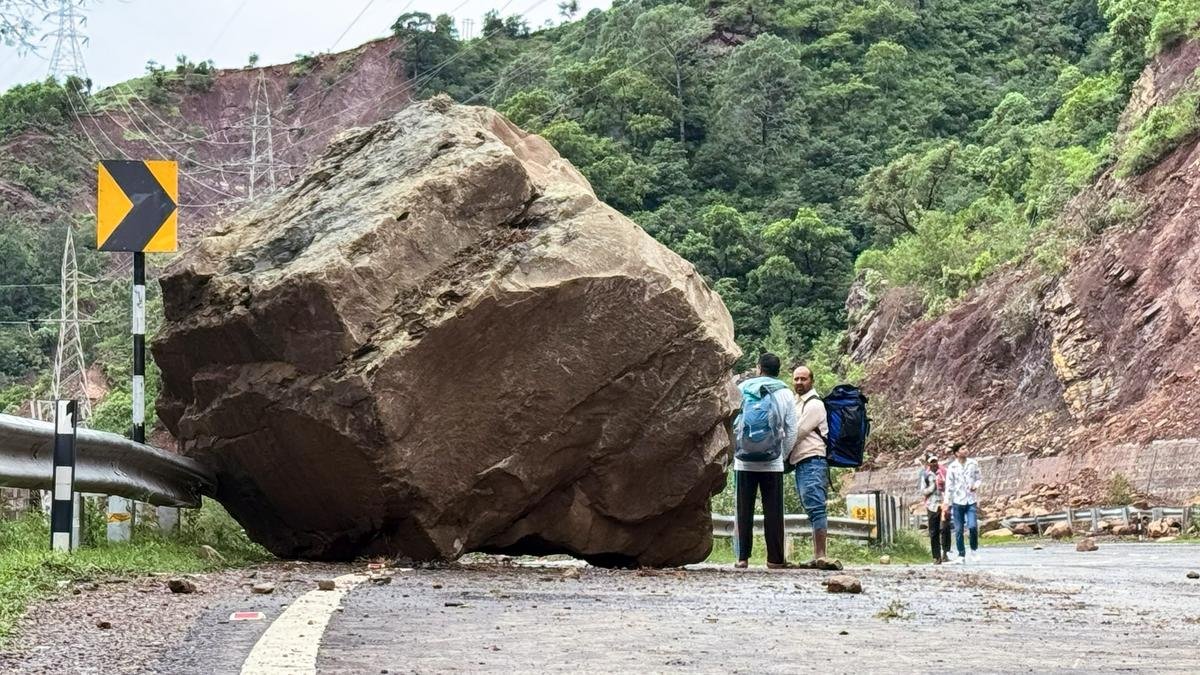 Jammu-Srinagar National Highway (NH-44) Remains Closed For 5th Consecutive Day