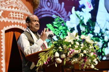 लोकसभा में सुनियोजित तरीक़े से गतिरोध पैदा करने की कोशिश हो रही है जो लोकतंत्र के लिए ठीक नहीं है: ओम बिरला