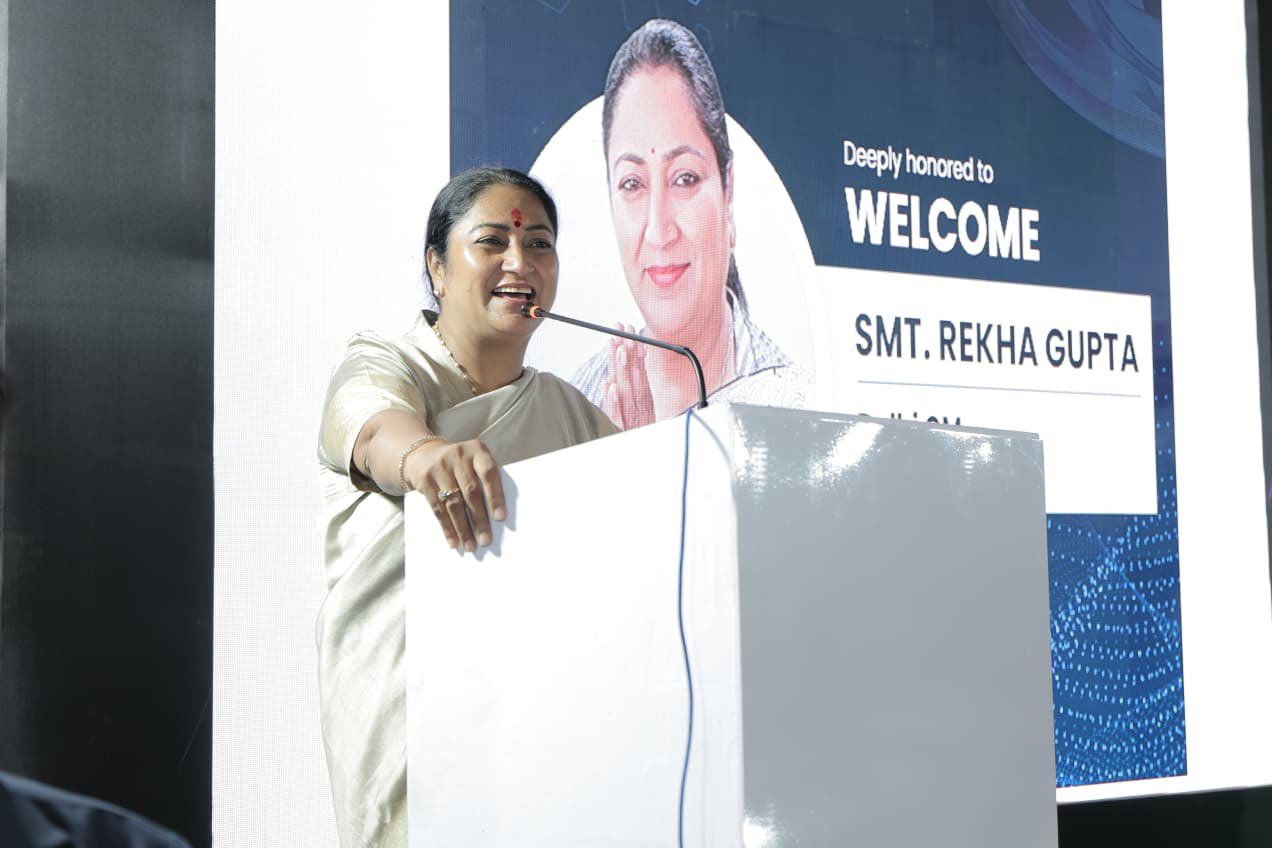 दिल्ली: मुख्यमंत्री रेखा गुप्ता ने राष्ट्रीय लघु उद्योग दिवस के अवसर पर शिल्पकारों, कारीगरों और लघु उद्यमियों को दी बधाई