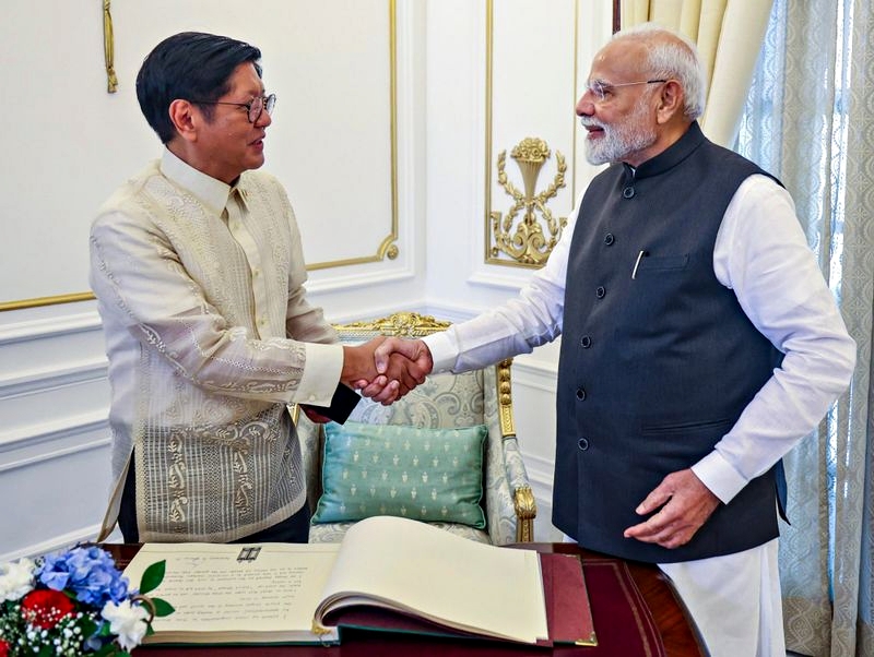 এছিয়া মহাদেশৰ বিকাশ আৰু সমৃদ্ধিৰ বাবে ভাৰতৰ সৈতে অংশীদাৰিত্ব কামনা ফিলিপাইনছৰ ৰাষ্ট্ৰপতিৰ