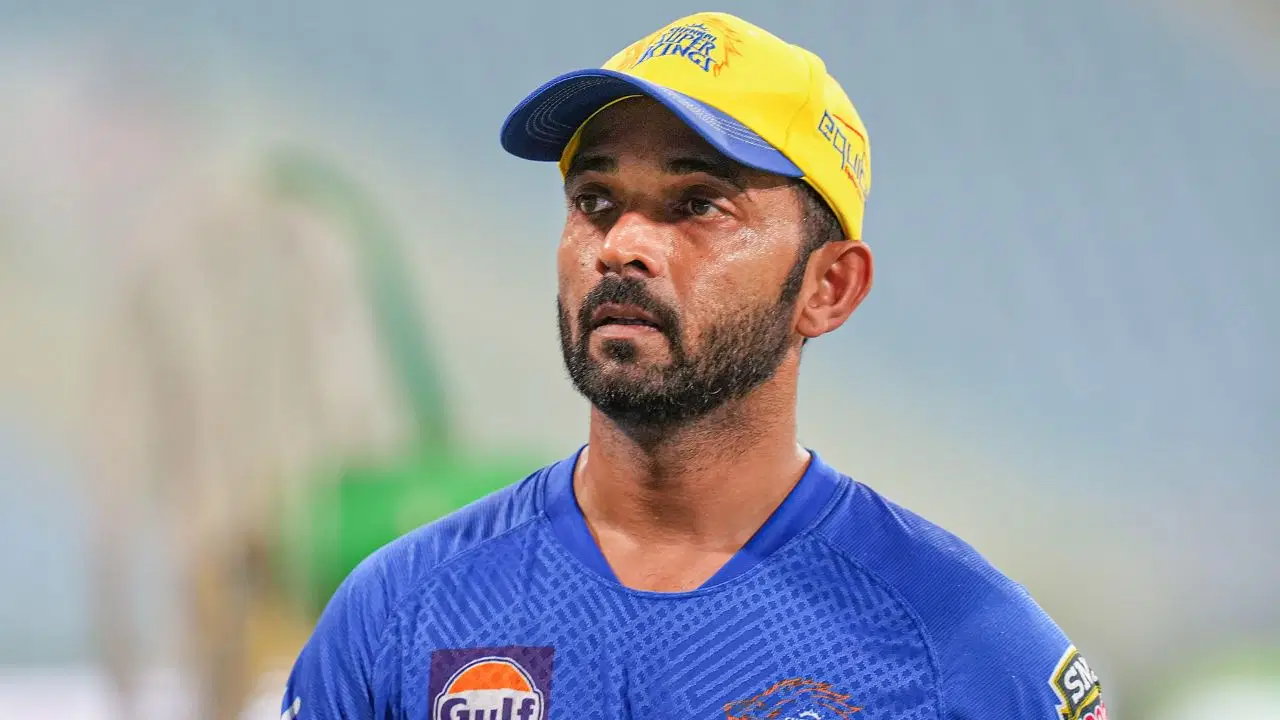 অজিঙ্ক রাহানে মুম্বই রঞ্জি দলের অধিনায়কের পদ থেকে সরে দাঁড়িয়েছেন