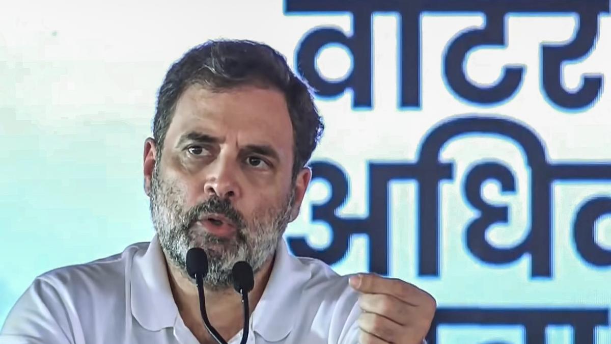 Rahul Gandhi Leads Roadshow in Muzaffarpur on 11th Day of Voter Adhikar Yatra