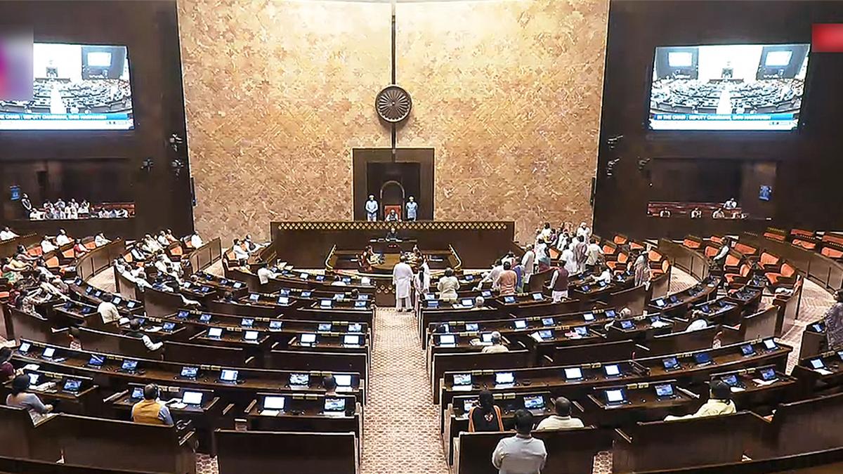 সংসদে সমুদ্রপথে পণ্য পরিবহণ বিল-২০২৫ পাশ হয়েছে।